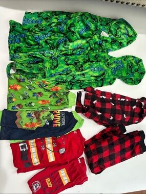 Kids Mixed Pajama Bundle  Size 6-8